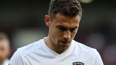 Port Vale remain bottom of League Two after a defeat at Salford City, with the club scoring only two goals in their...