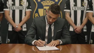 Kyle Dempsey joins Port Vale on two-year deal